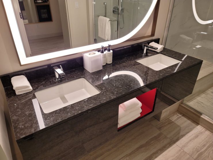 conrad las vegas bathroom
